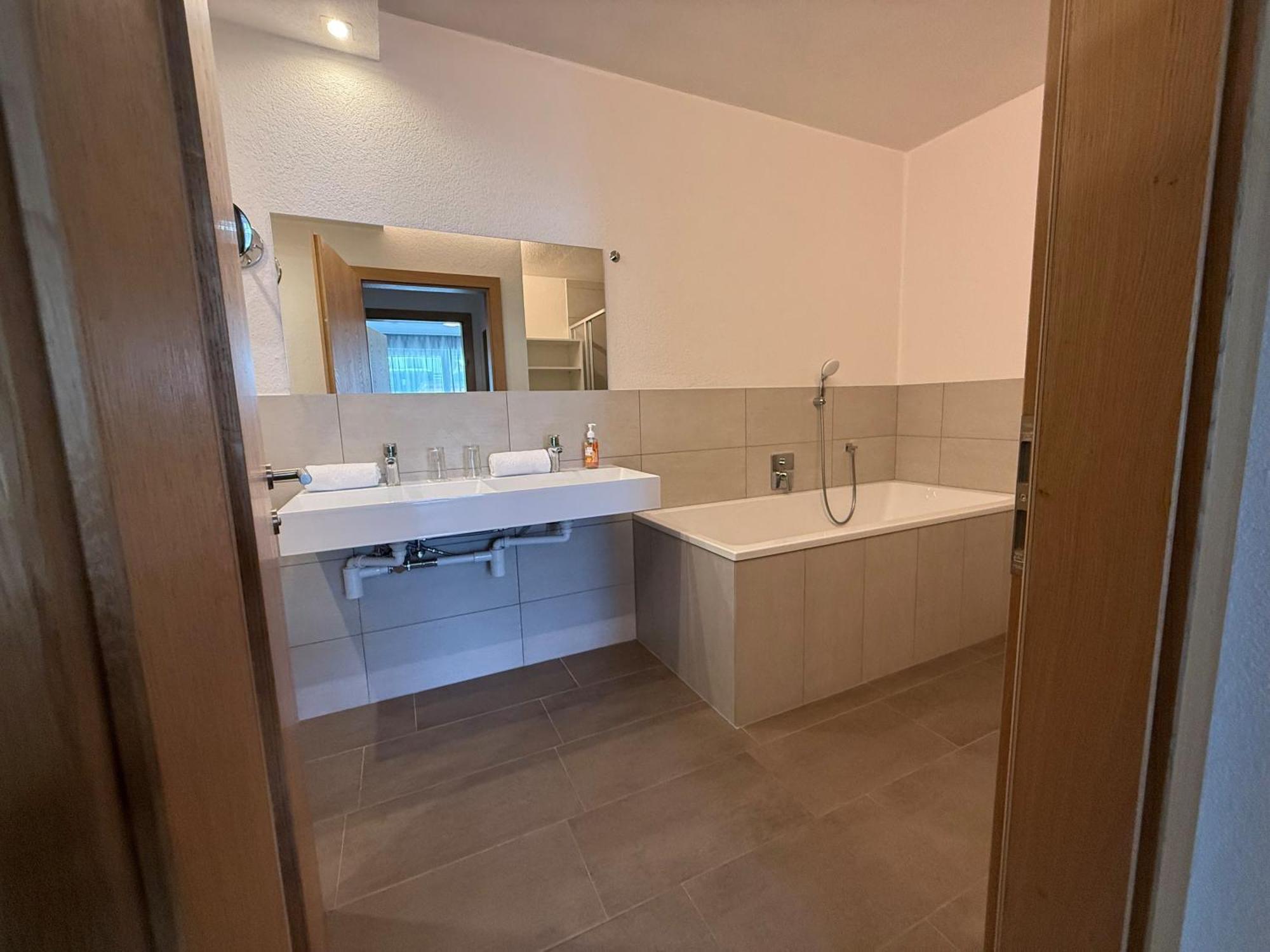 דירות Mathon Residenz Fliana Deluxe מראה חיצוני תמונה